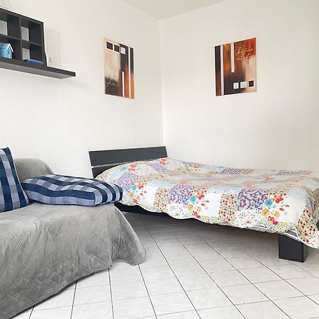Cool Studio Saint Louis Vicino Stazione/Aereoporto Apartman Kültér fotó