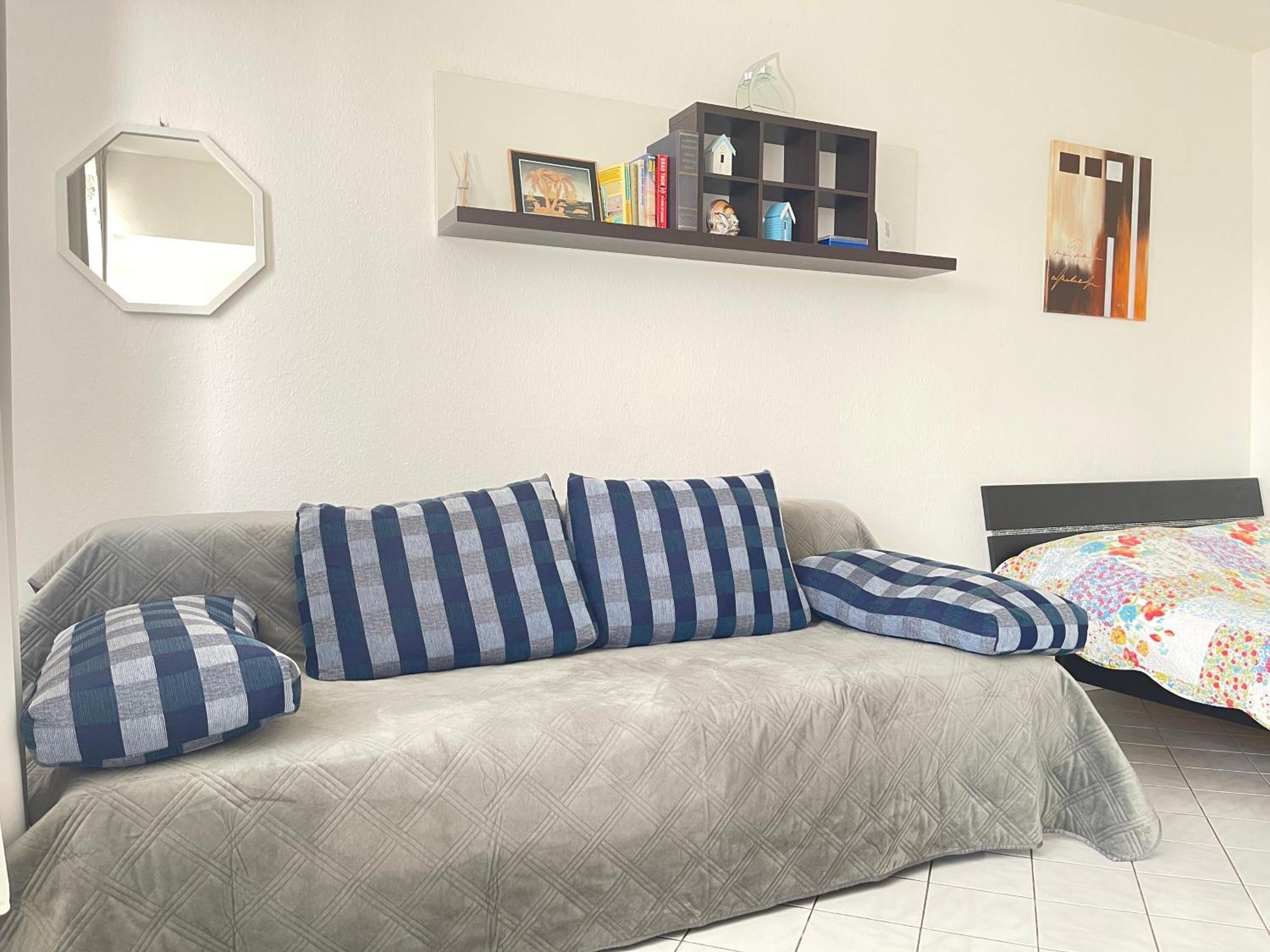 Cool Studio Saint Louis Vicino Stazione/Aereoporto Apartman Kültér fotó